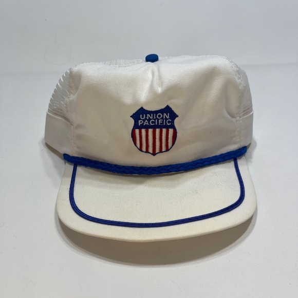Vintage Union Pacific Snapback Trucker‎ Hat Cap Mesh White Blue Rope USA made